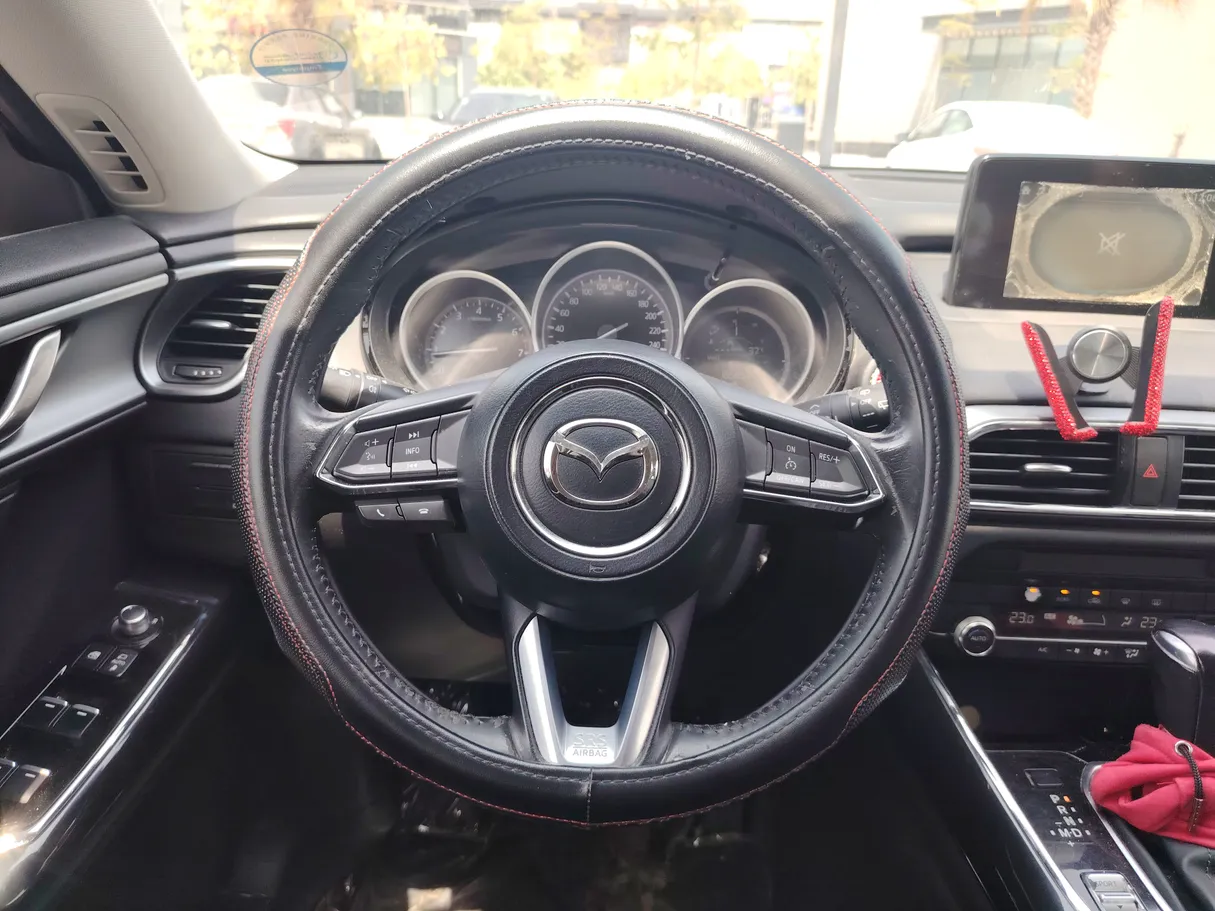 Car image 22