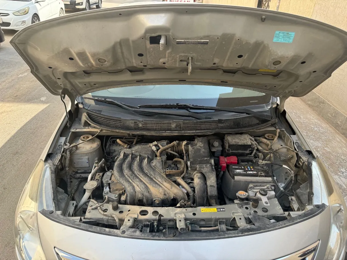 Car image 24