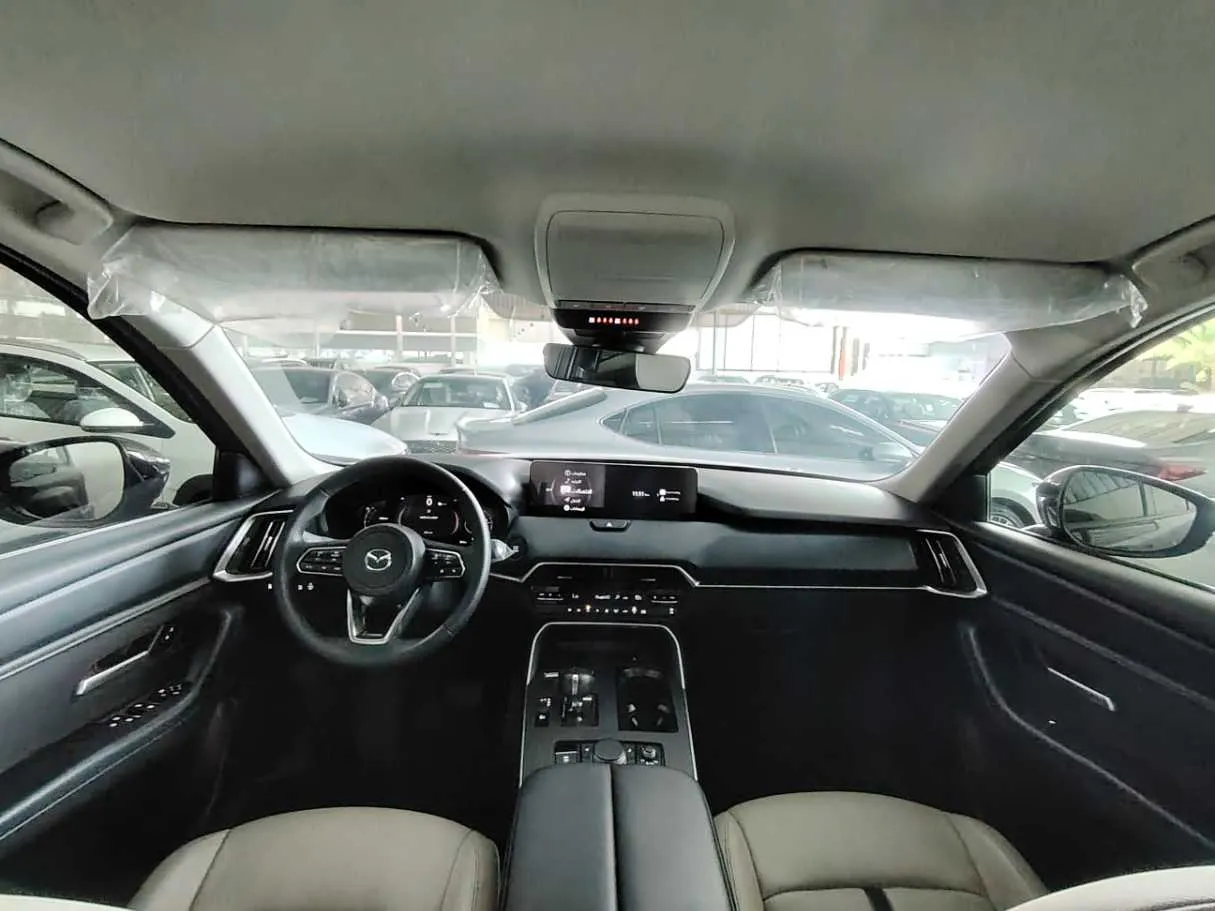 Car image 22