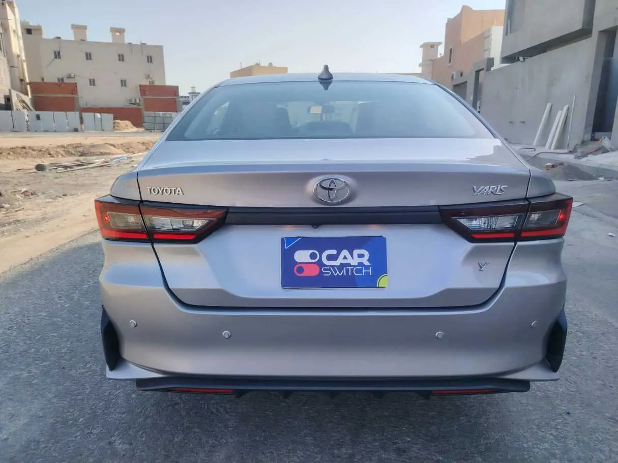 Car image 6