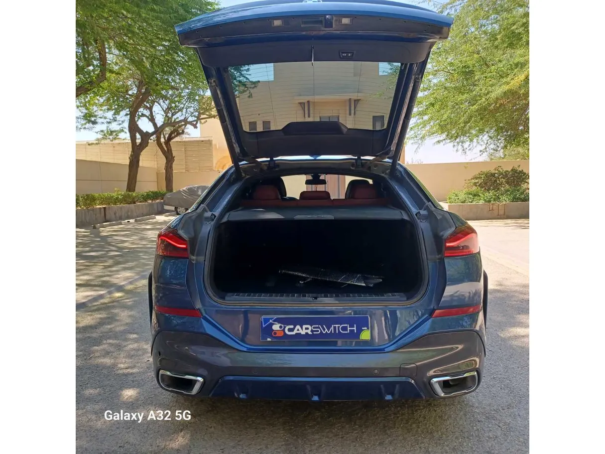 Car image 22