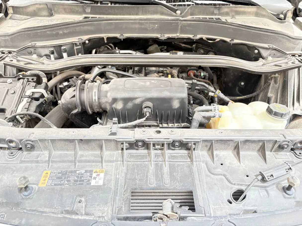 Car image 30