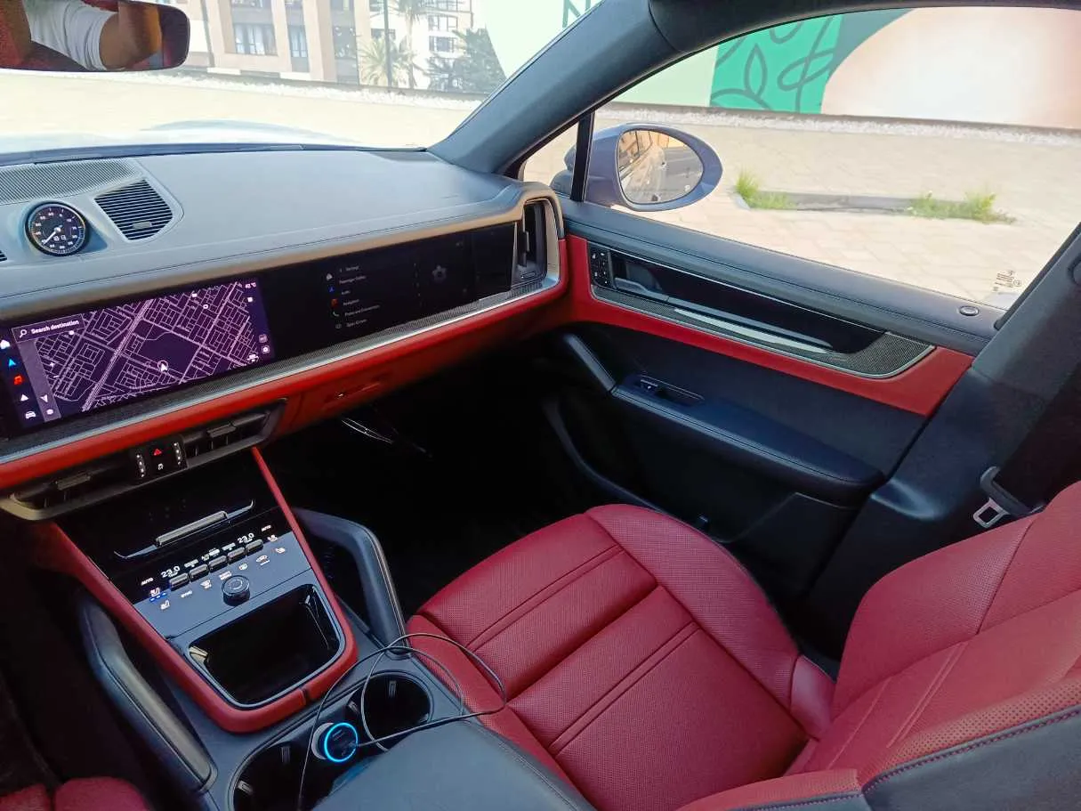 Car image 39