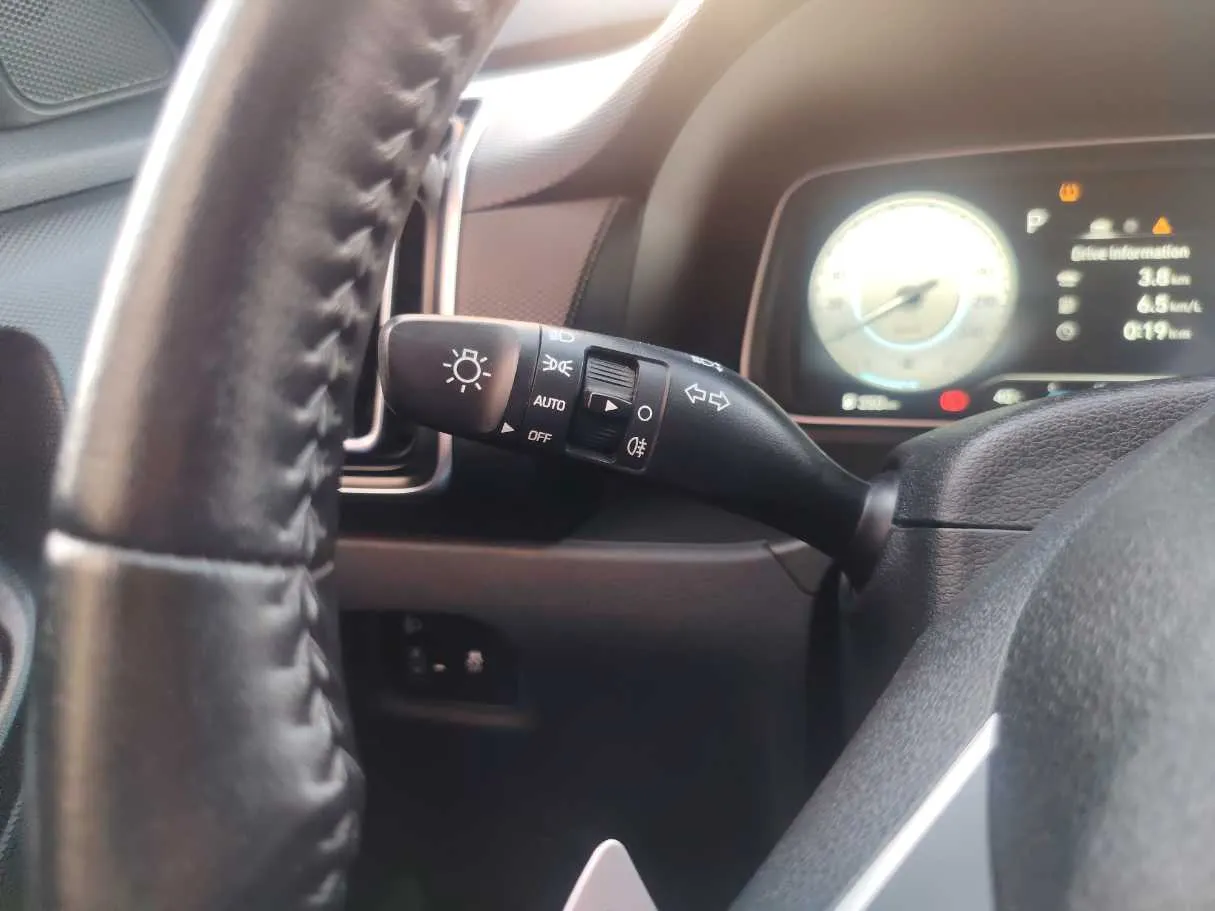 Car image 31