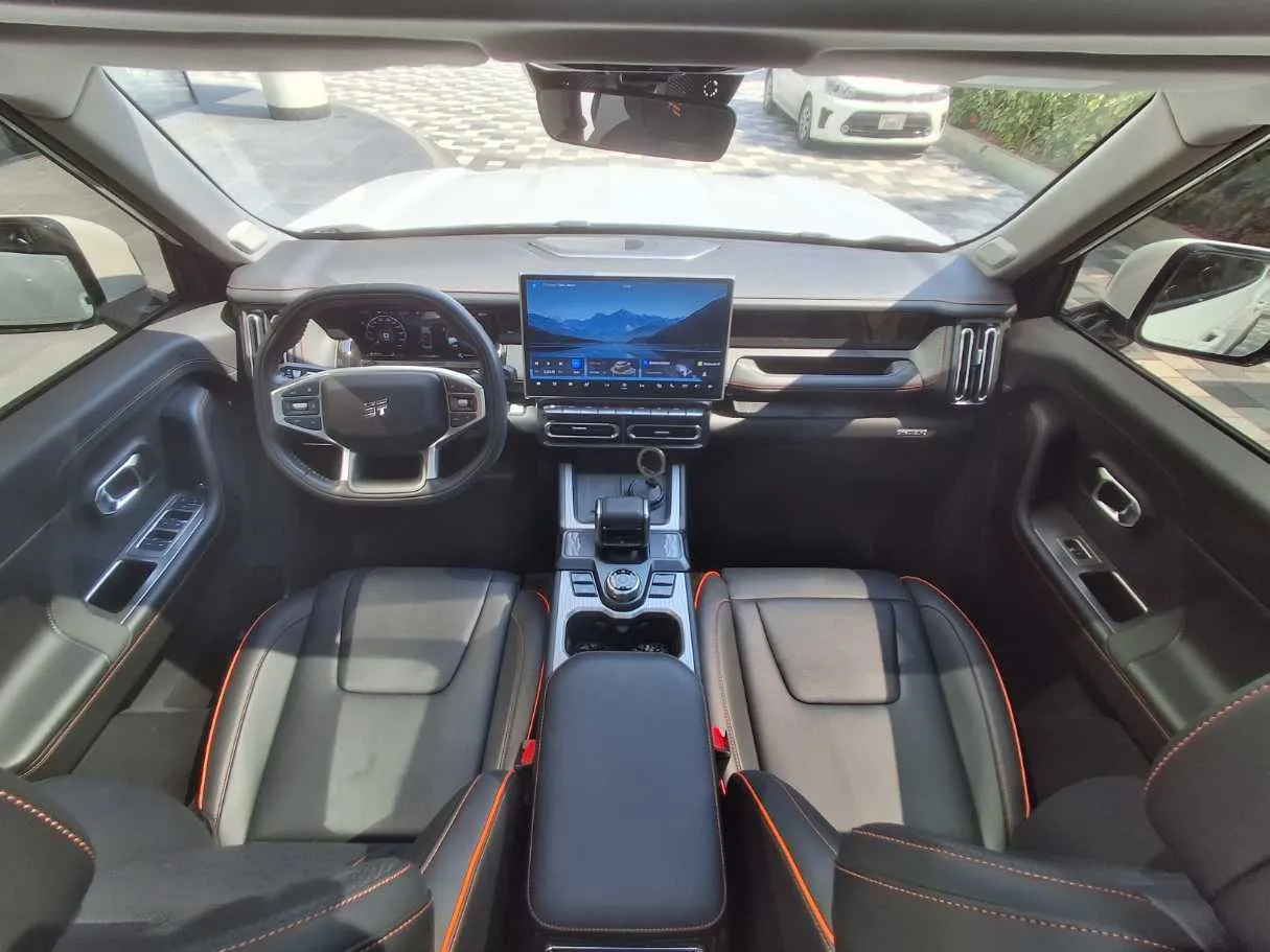 Car image 17