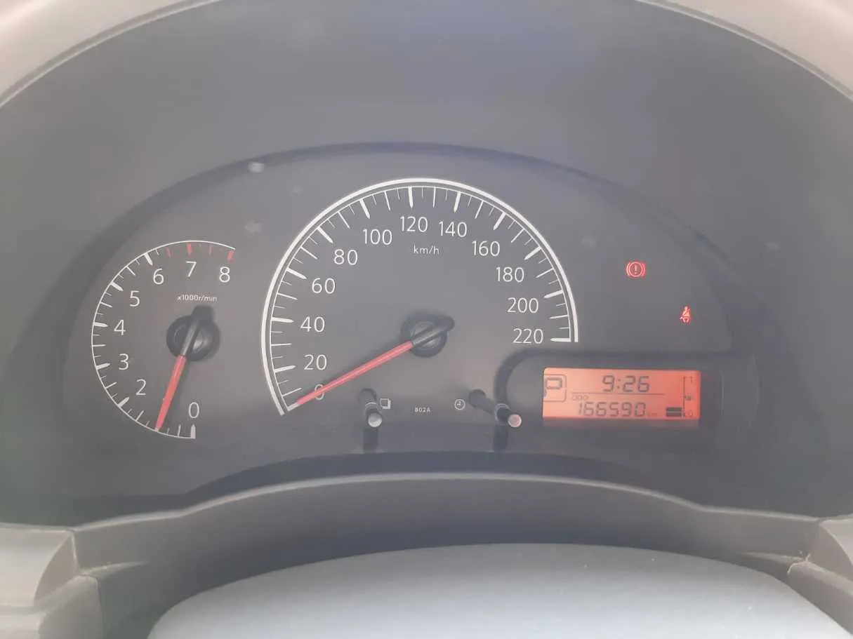 Car image 14