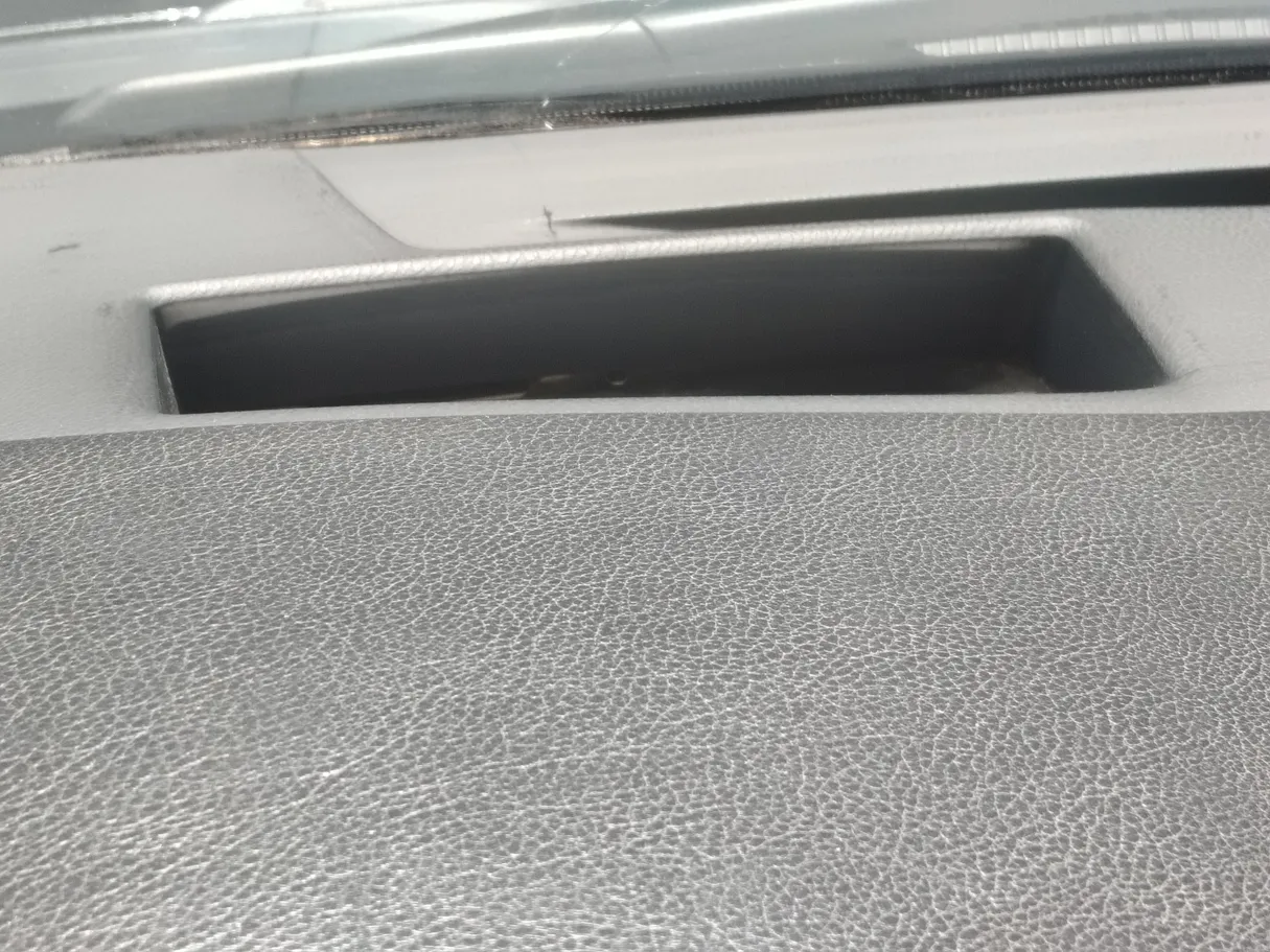 Car image 35