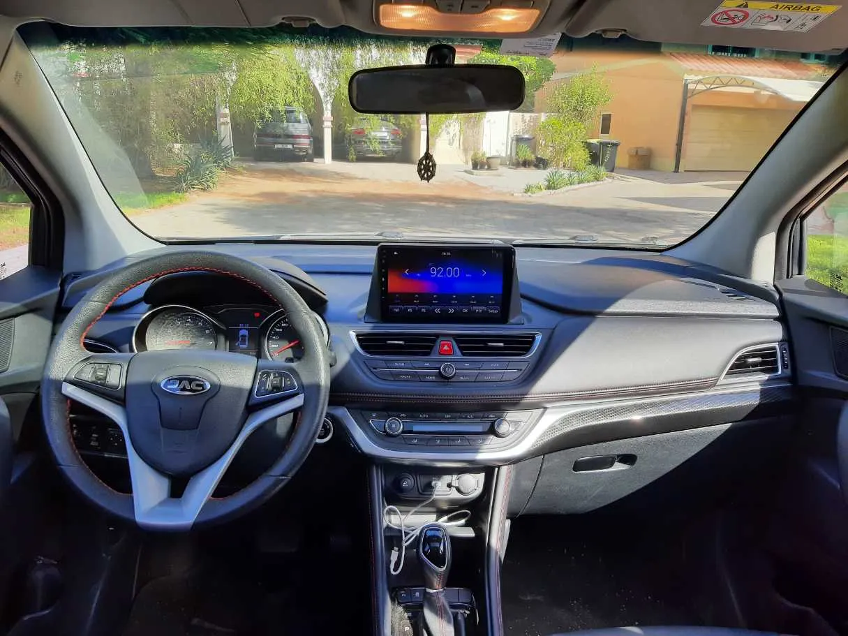Car image 15