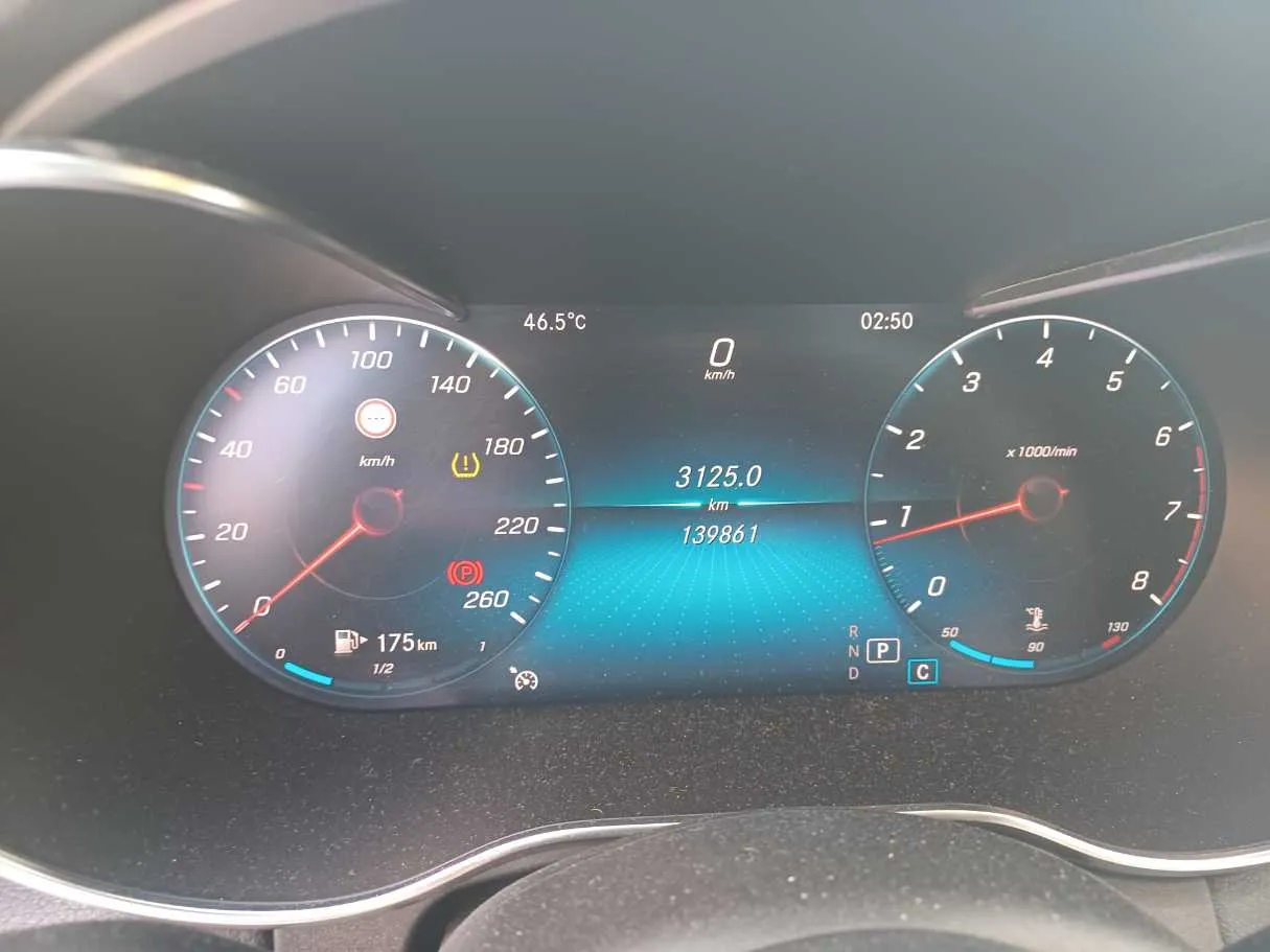 Car image 20