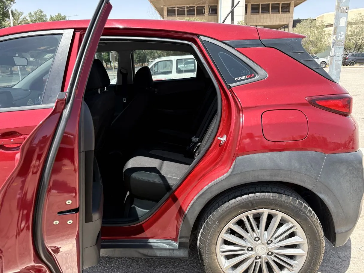 Car image 17