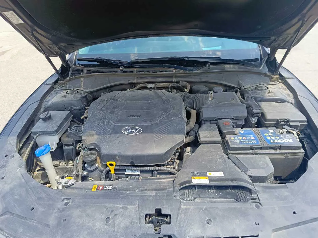 Car image 36