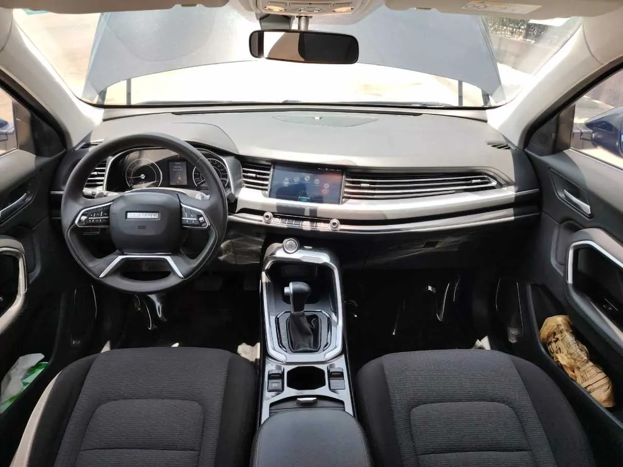 Car image 20