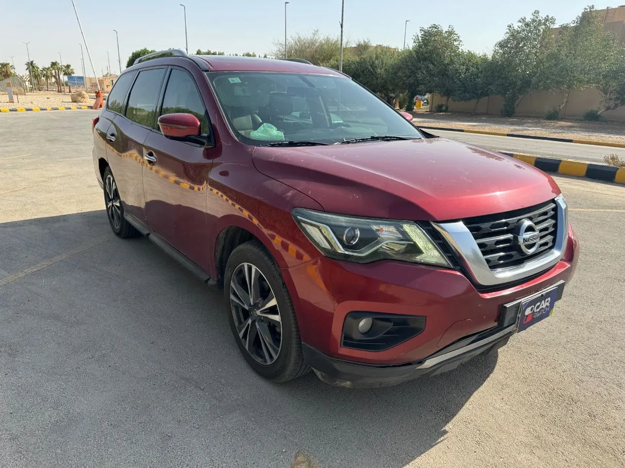 Car image 3
