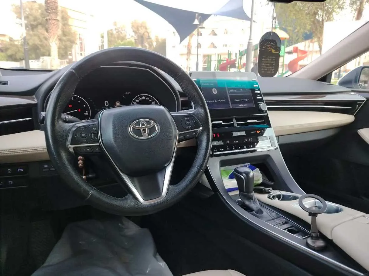 Car image 15