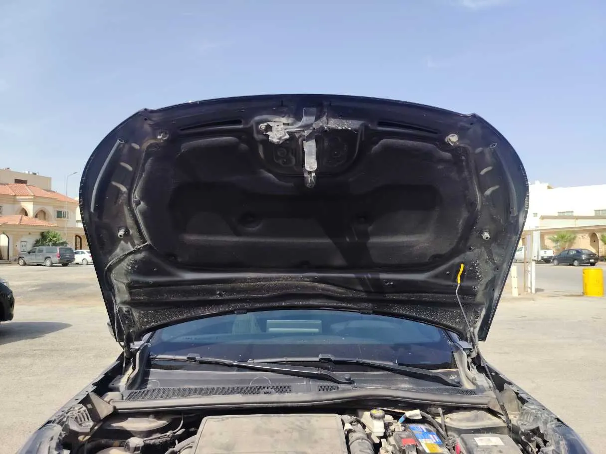 Car image 36
