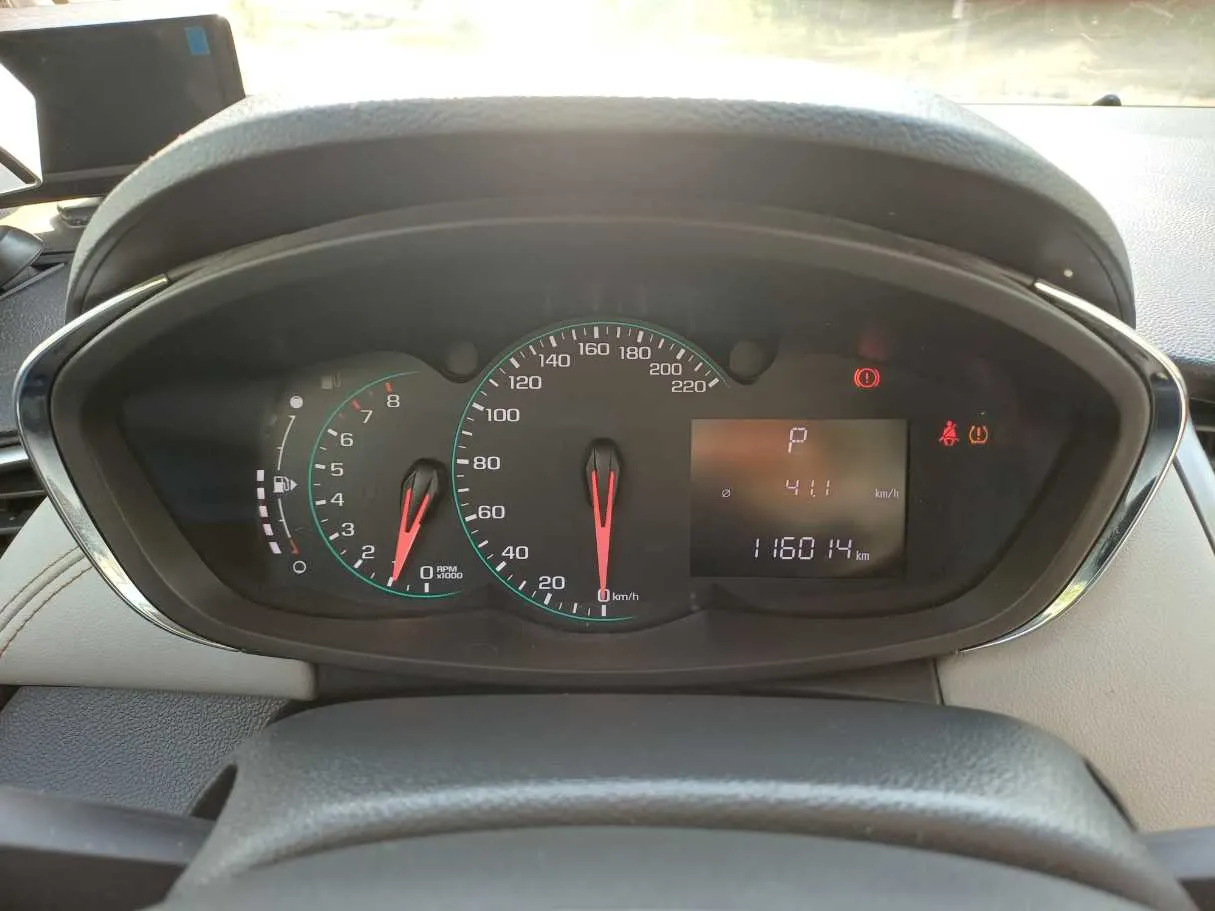 Car image 18