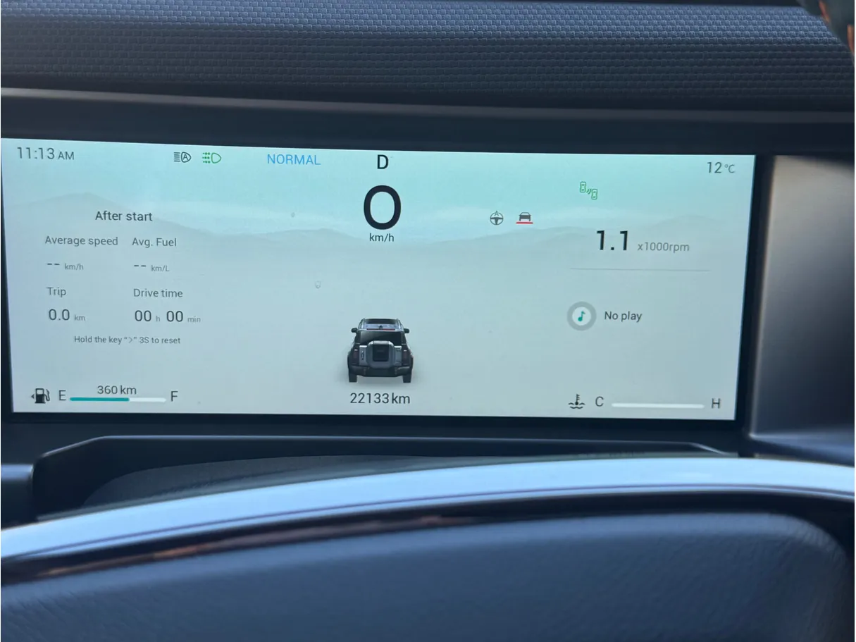 Car image 6