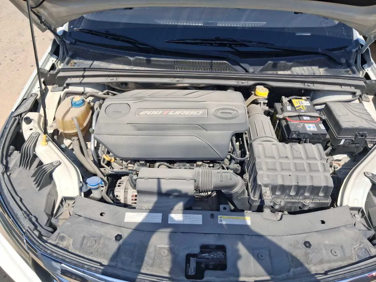 Car image 21
