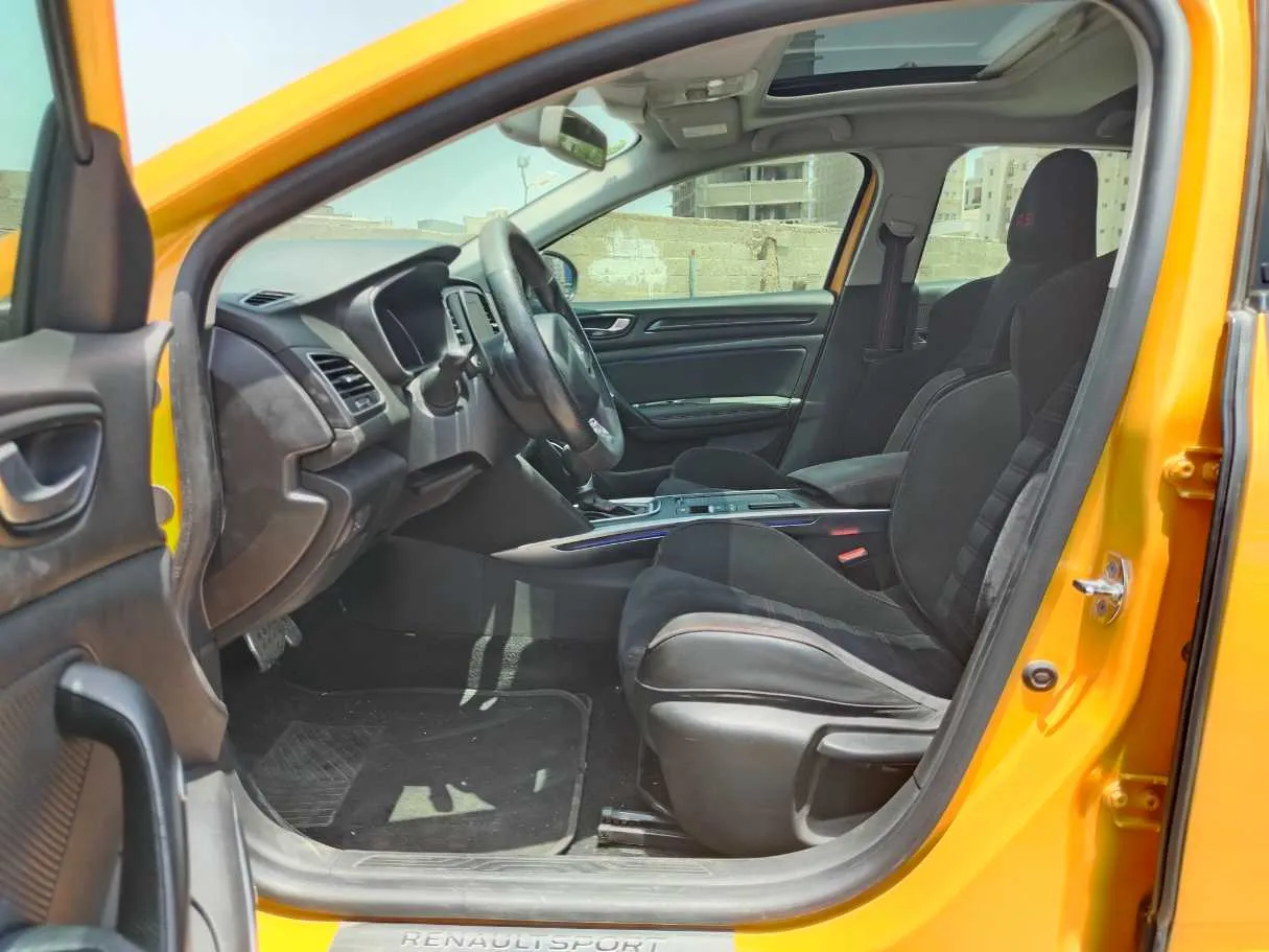 Car image 34