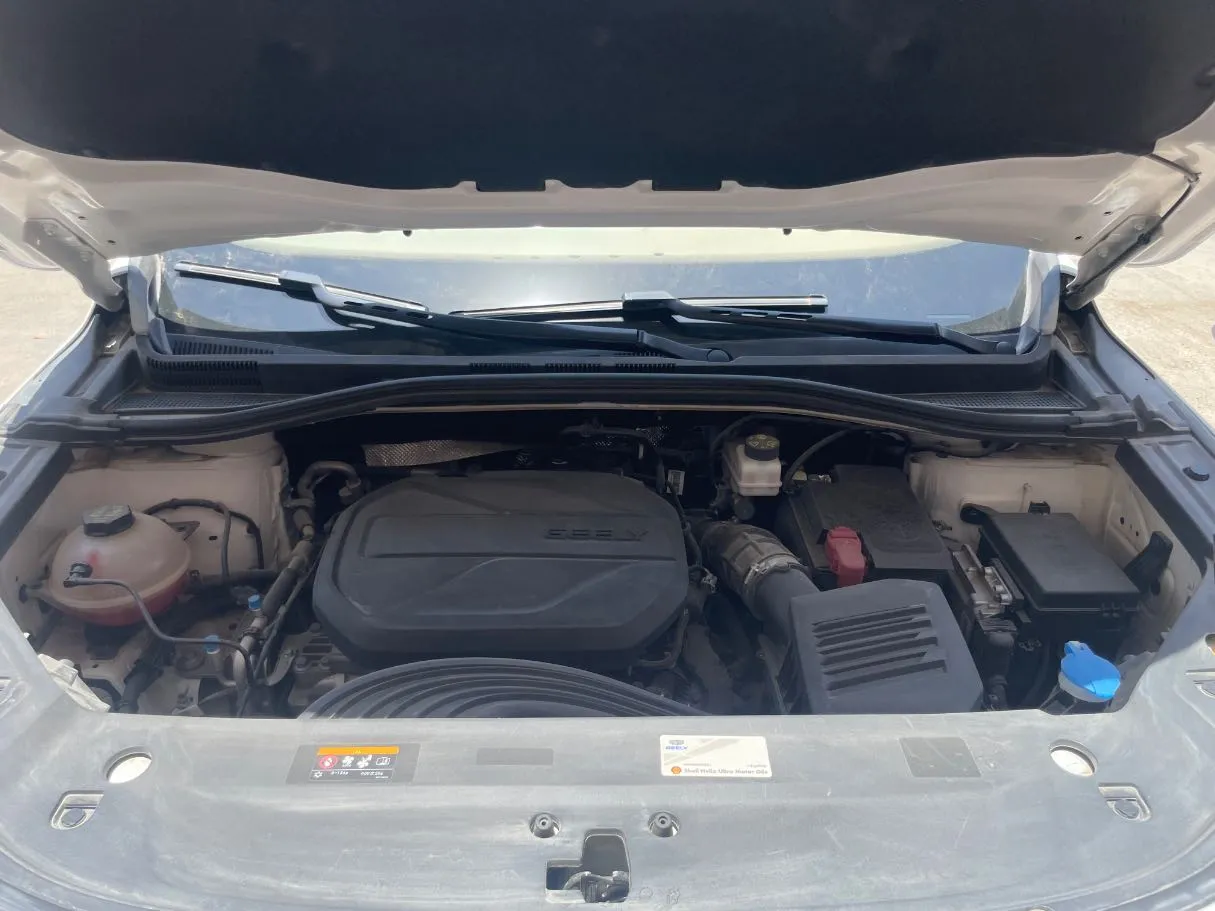 Car image 23