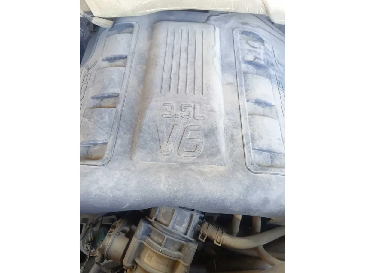 Car image 37
