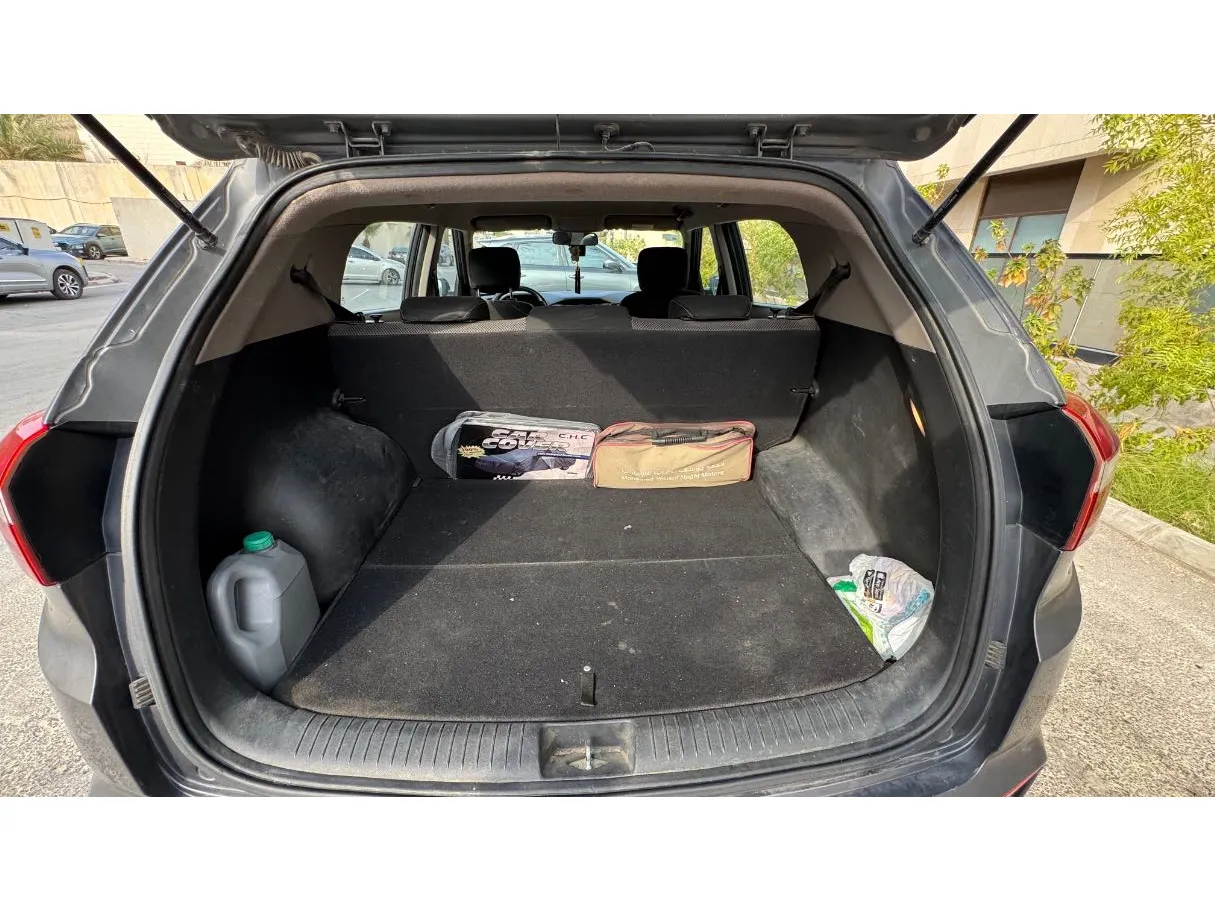 Car image 22