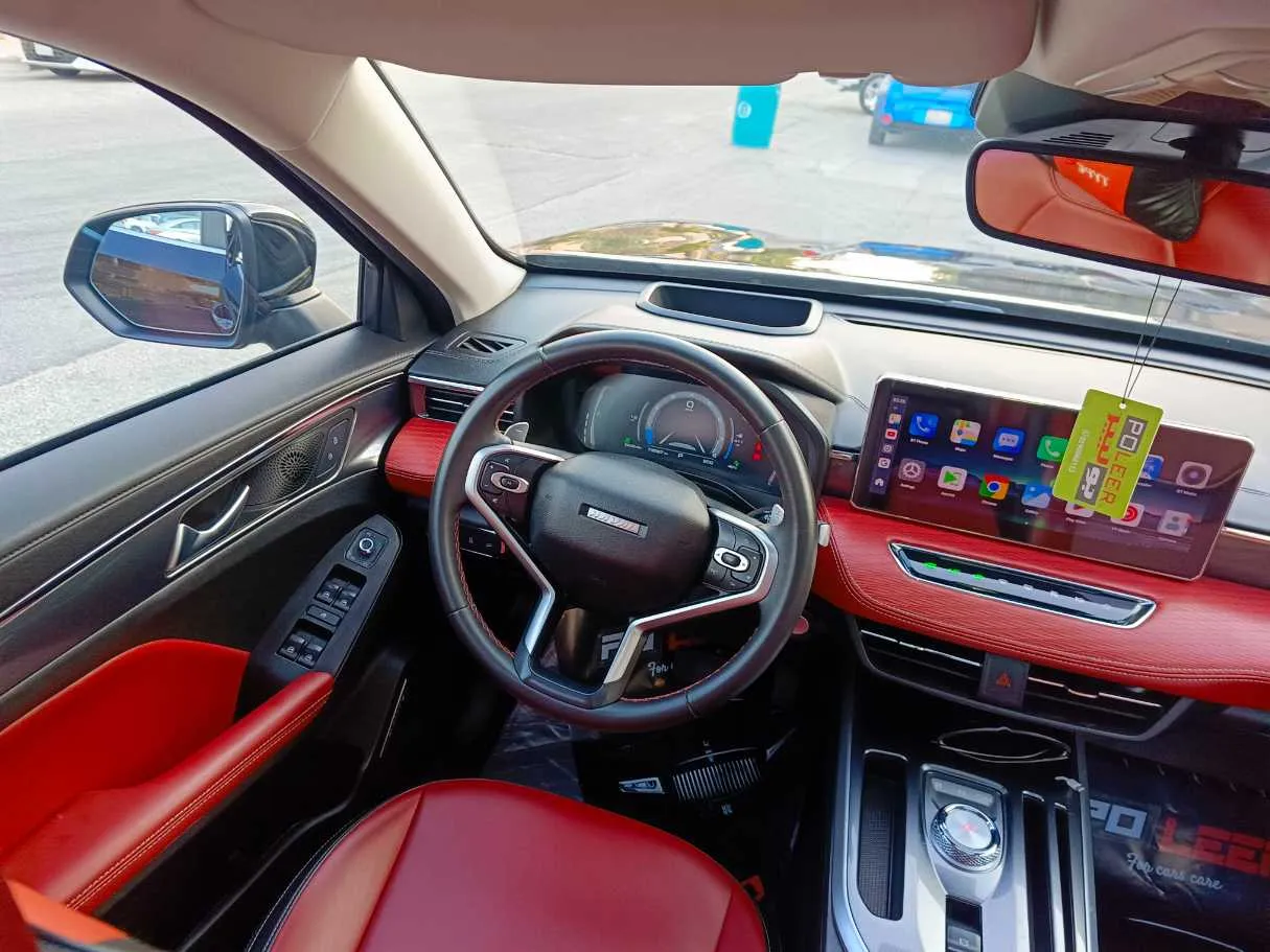 Car image 22