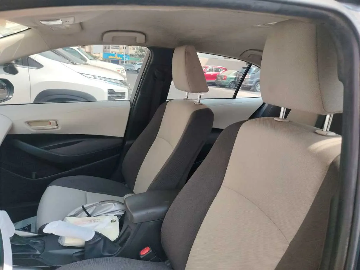 Car image 15