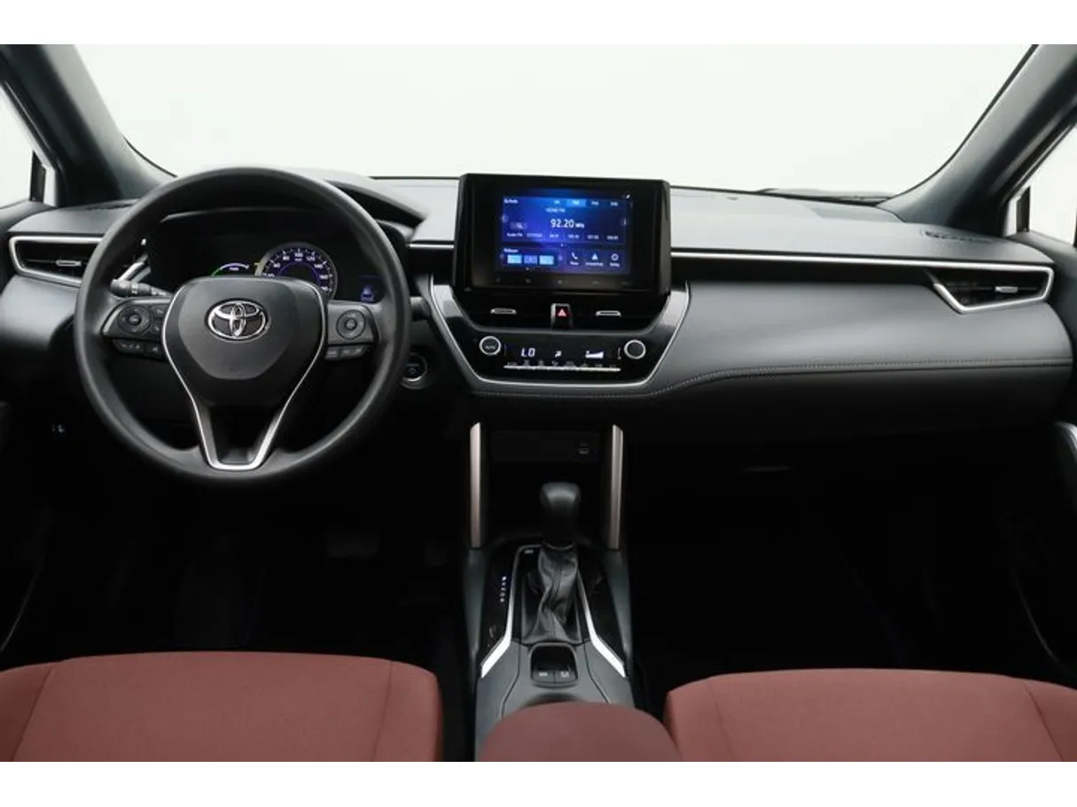 Car image 14