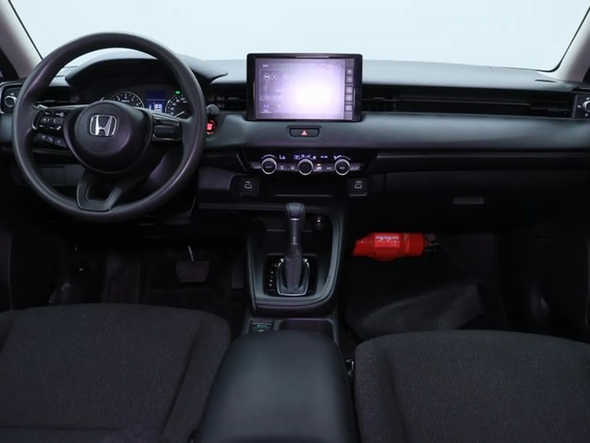 Car image 14