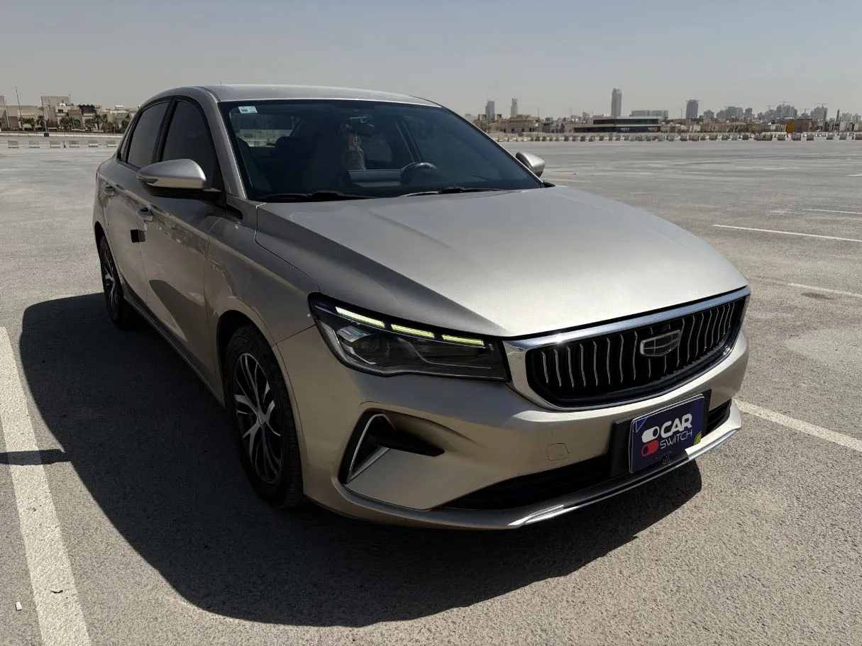 Car image 3