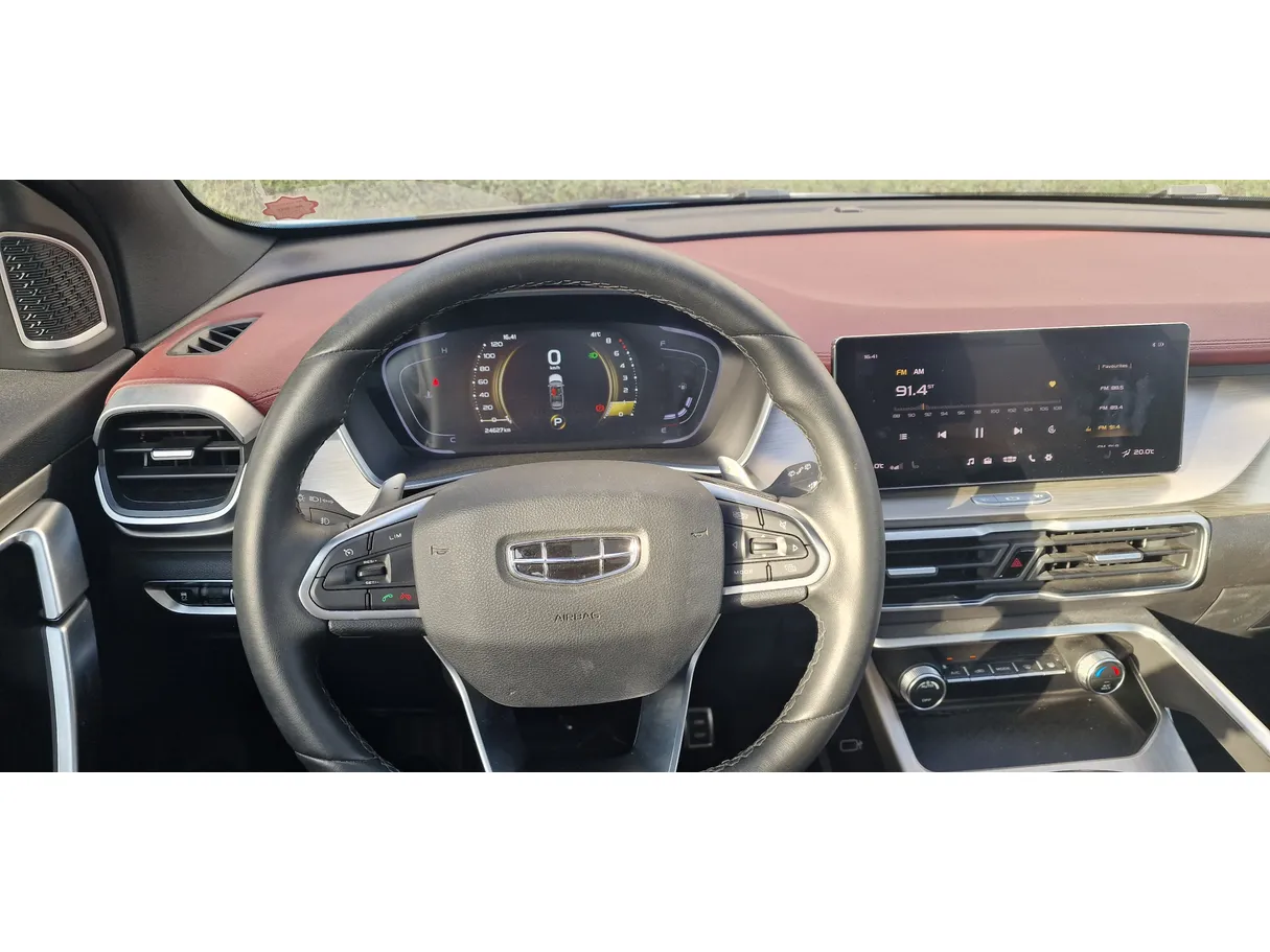Car image 6