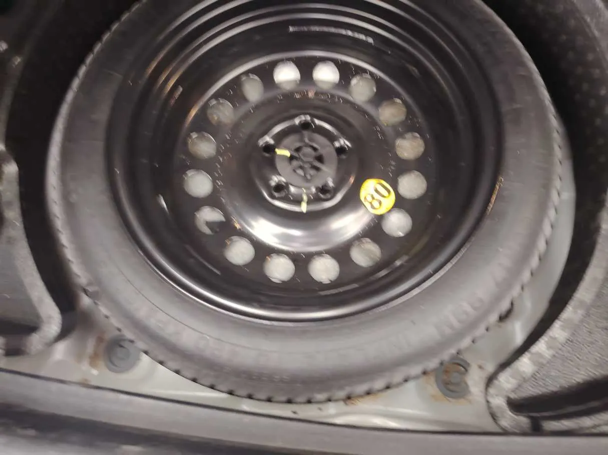 Car image 31