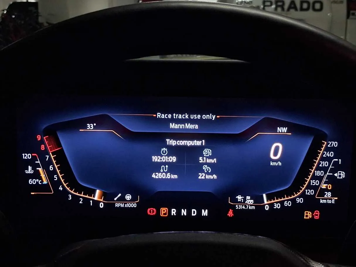 Car image 20