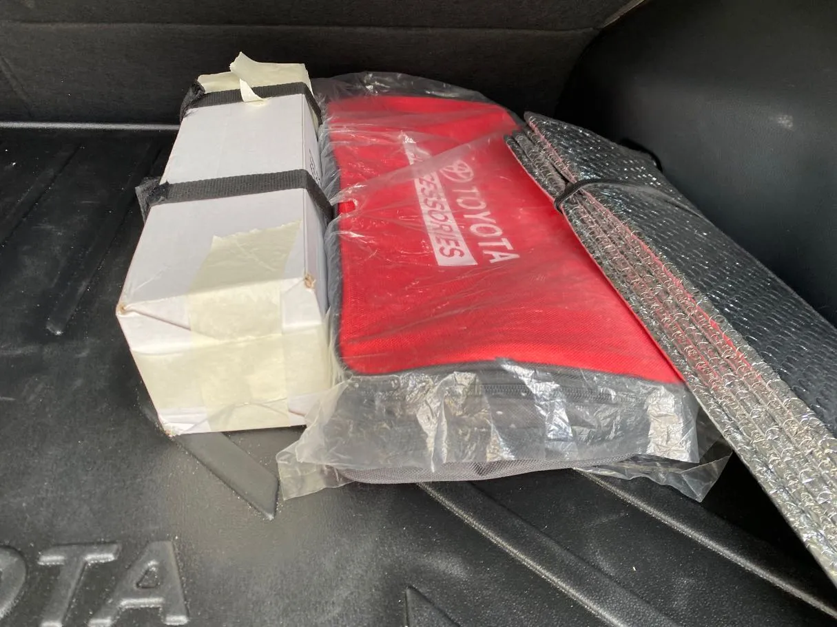 Car image 23