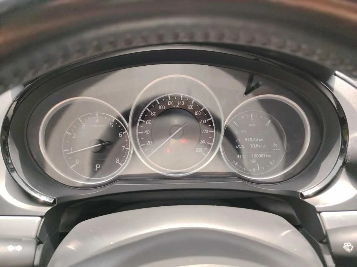 Car image 31