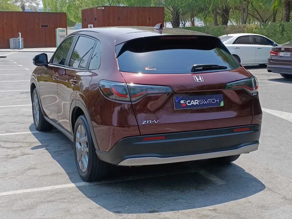 Car image 7