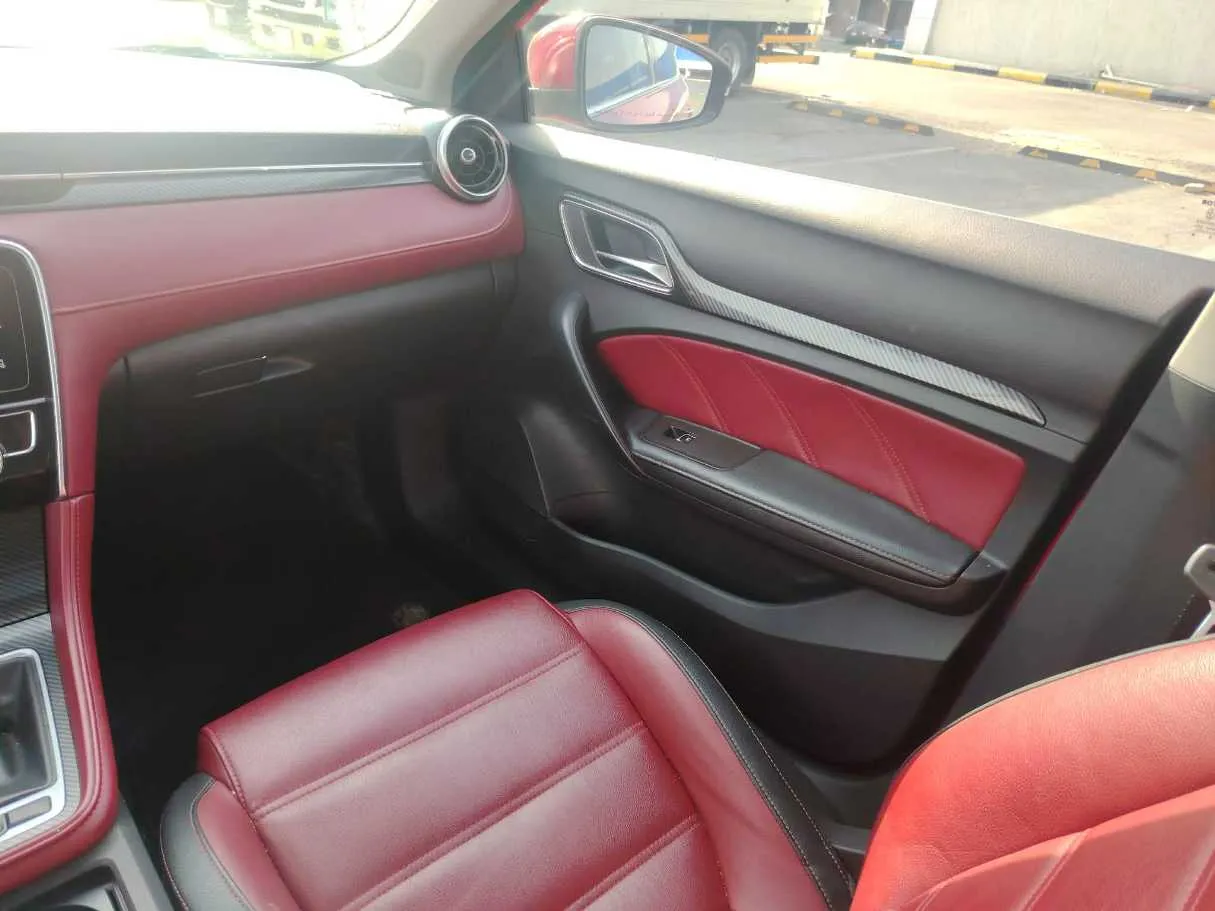Car image 23