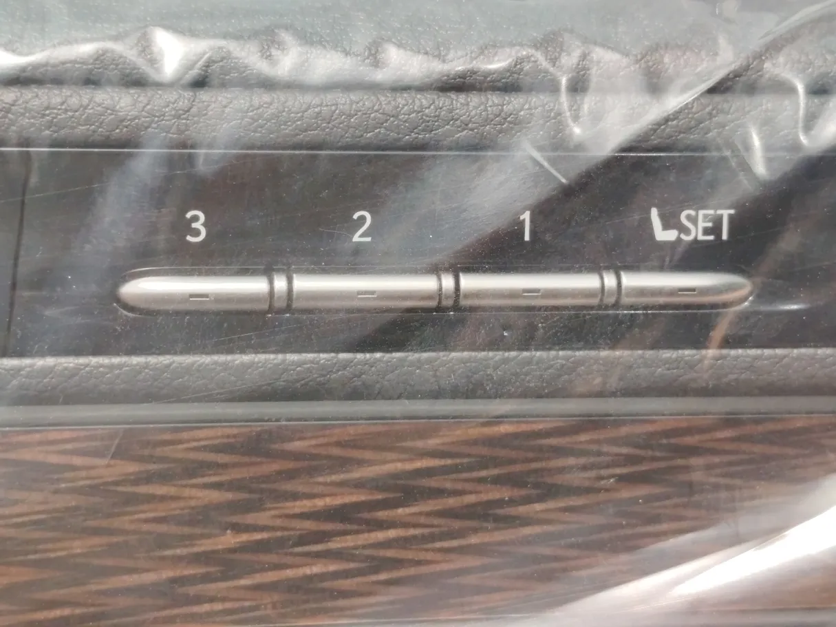 Car image 39