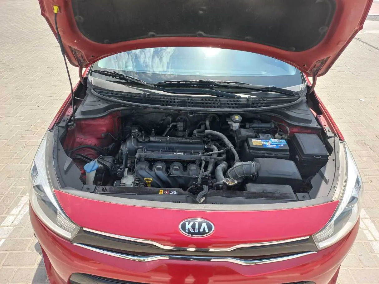 Car image 19
