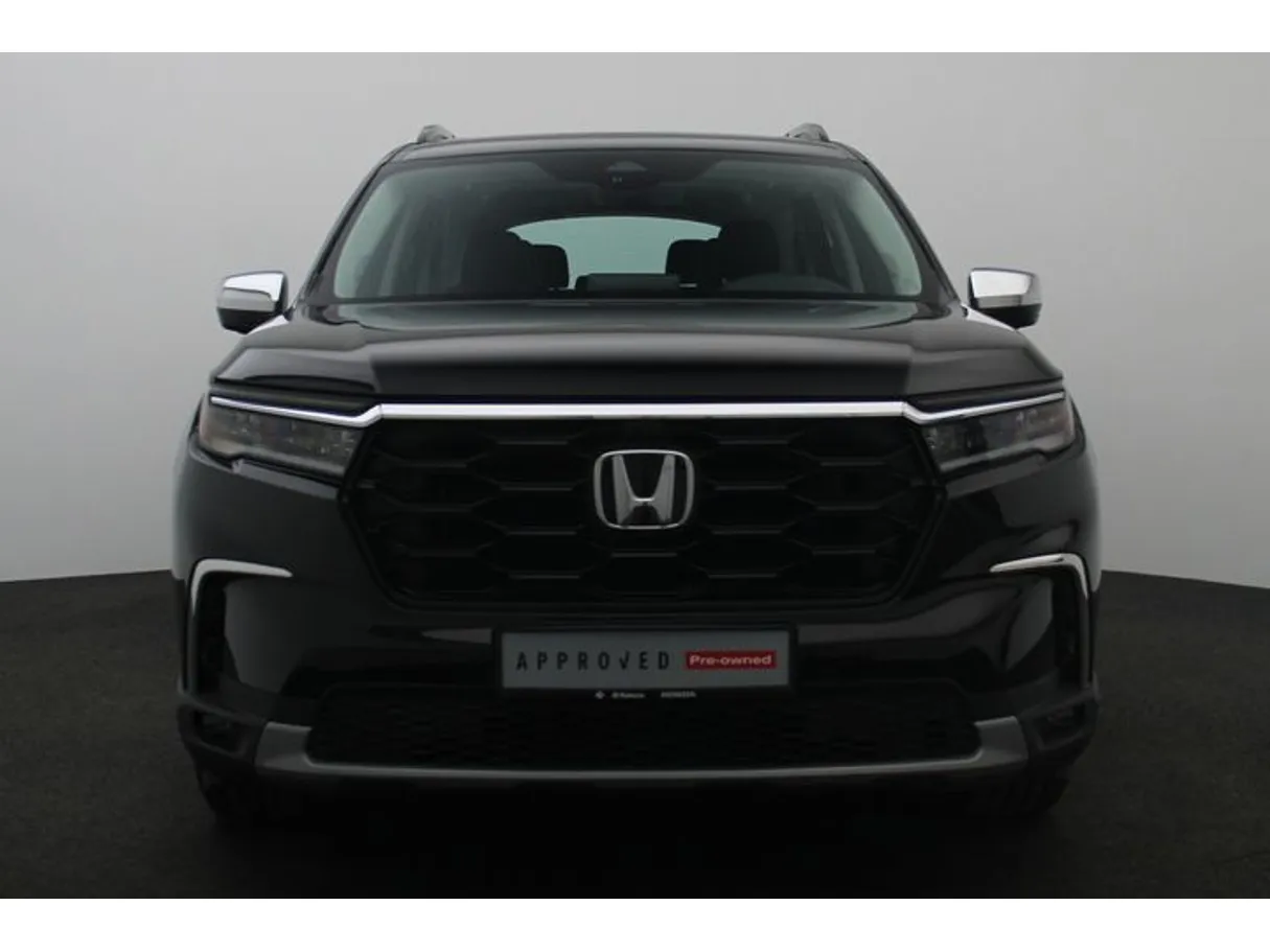 Car image 10