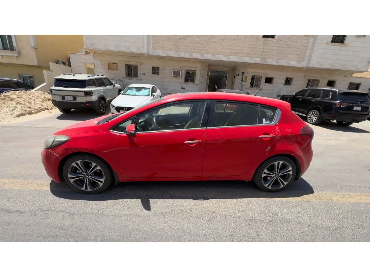 Car image 8