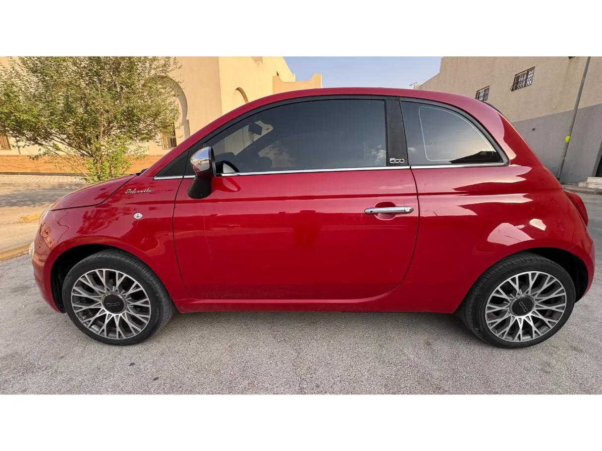 Car image 8