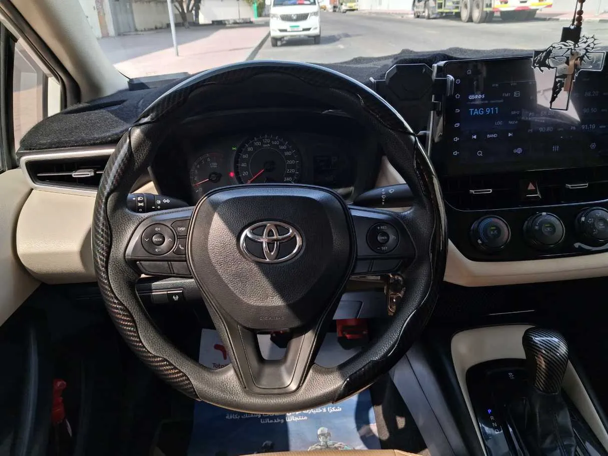 Car image 16