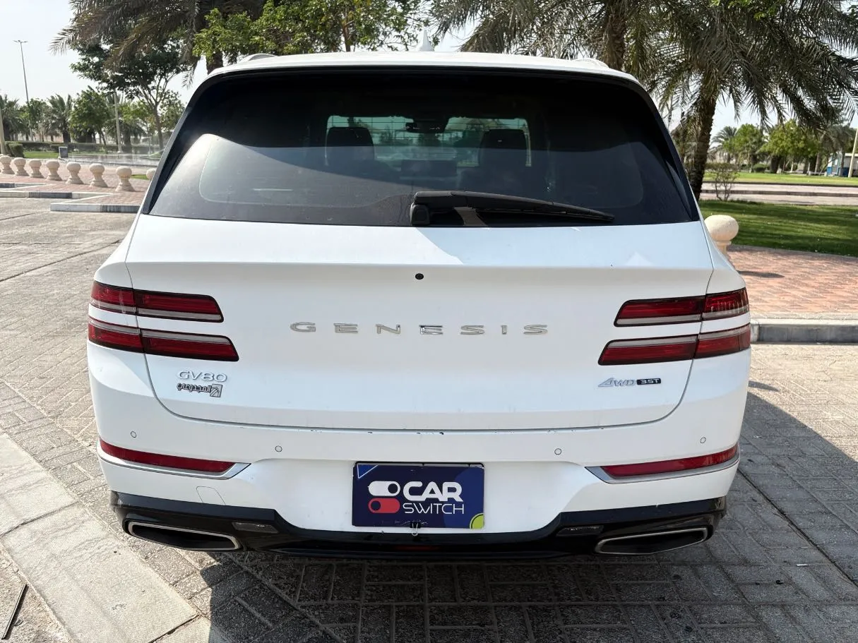 Car image 6