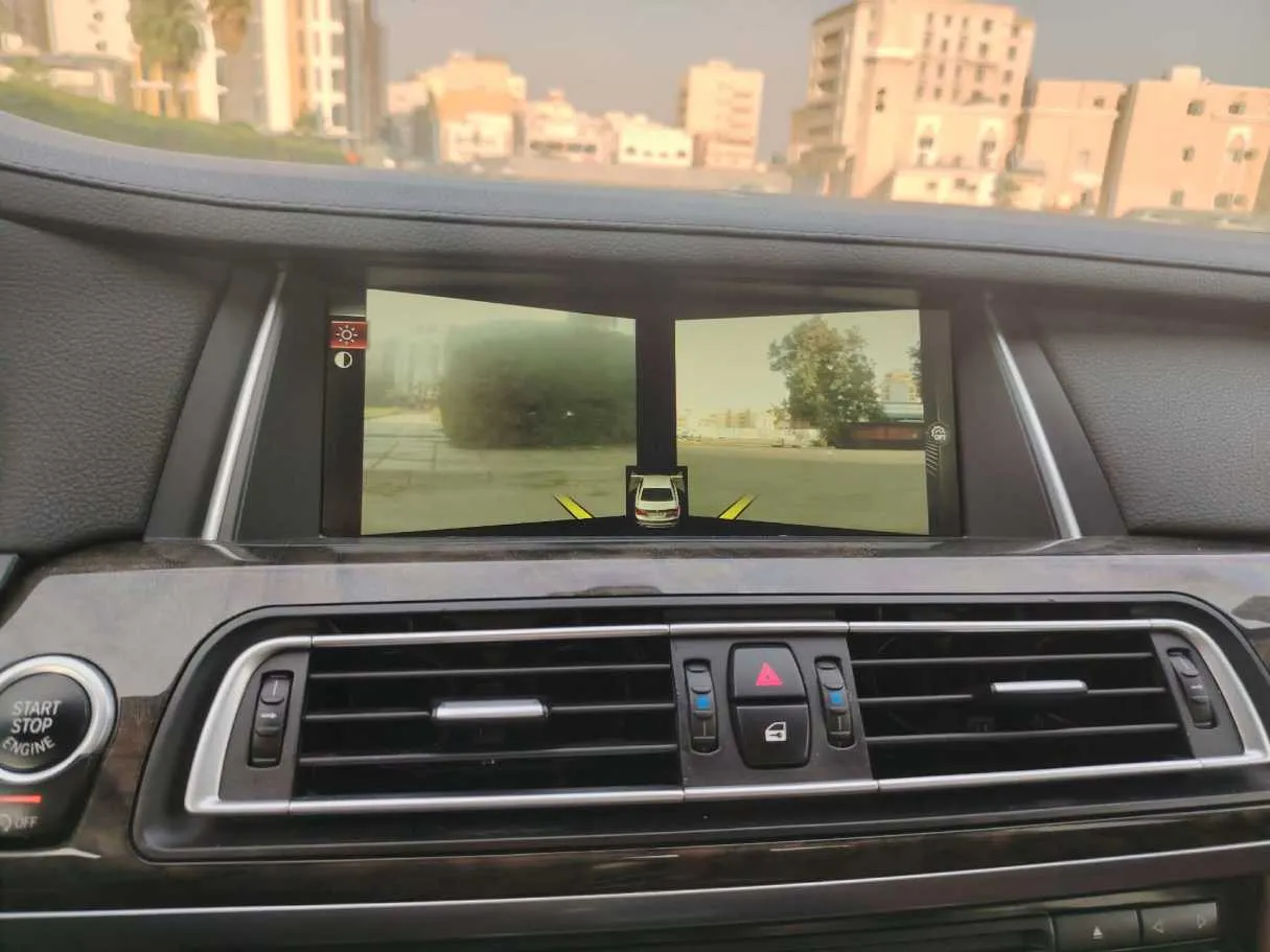 Car image 25