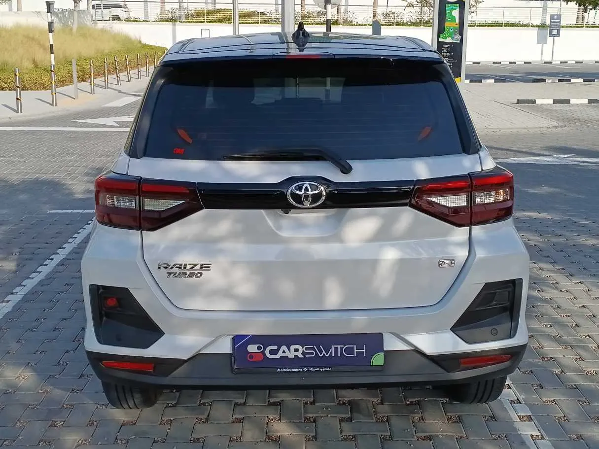 Car image 6