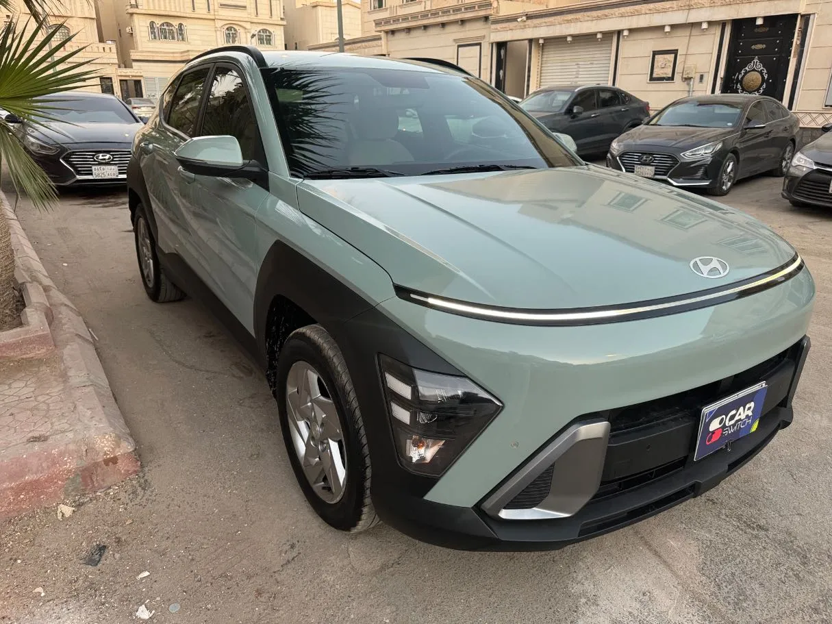 Car image 3
