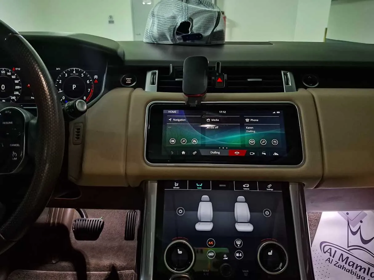 Car image 13