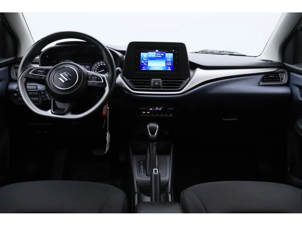 Car image 14